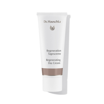 Krem do twarzy na dzień Dr. Hauschka Regenerating Day Cream  40 ml